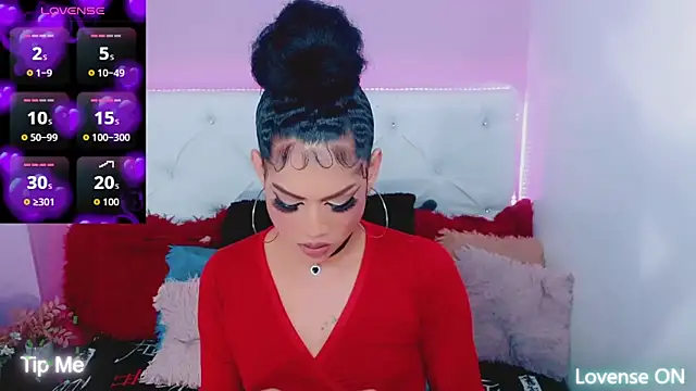 Amanda bigx online show from December 14, 2025, 8:03 pm