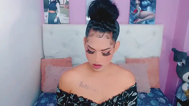 Snapshot of Amanda_bigx chatting on February 5, 2026, 4:08 am Amanda bigx online show from February 5, 2026, 4:08 am