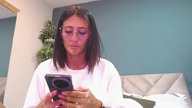 SharisWillian online show from January 12, 2026, 4:19 am