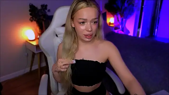 Lily Yin online show from April 8, 2026, 6:04 am