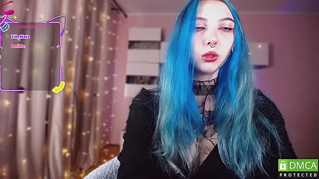 JustMeowGirl online show from October 19, 2025, 4:15 am