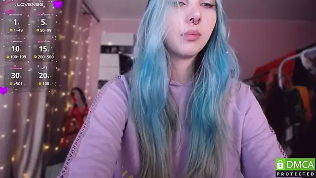 JustMeowGirl online show from April 3, 2026, 6:42 am