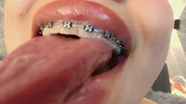 mia roux13 online show from February 22, 2025, 10:52 pm