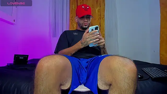 estiben 05 online show from April 9, 2026, 2:56 pm