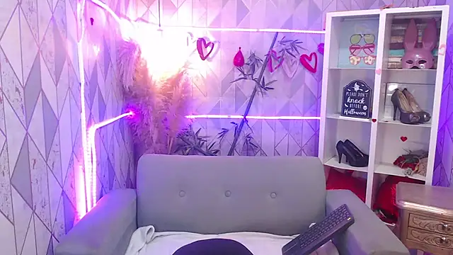 Snapshot of charlottemoonxz chatting on November 6, 2025, 8:02 pm charlottemoonxz online show from November 6, 2025, 8:02 pm