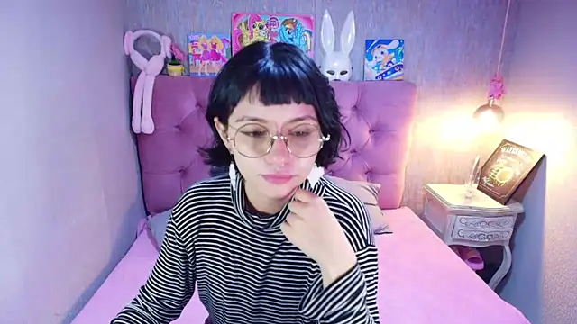 charlottemoonxz online show from March 2, 2026, 6:48 pm