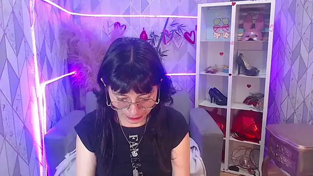 Snapshot of charlottemoonxz chatting on October 16, 2025, 7:11 pm charlottemoonxz online show from October 16, 2025, 7:11 pm