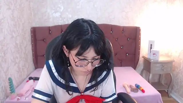 charlottemoonxz online show from February 19, 2025, 8:31 pm