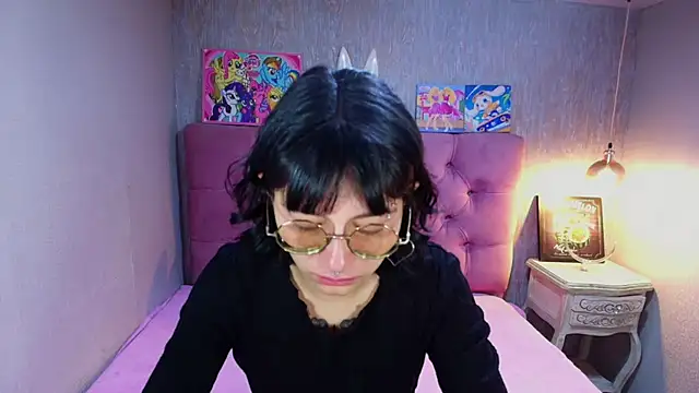 charlottemoonxz online show from July 12, 2026, 5:47 pm