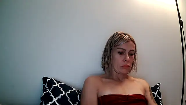 anechka1 online show from October 7, 2025, 3:35 pm