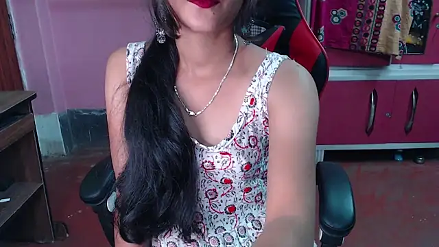 Angel Alison  online show from February 14, 2025, 5:25 pm