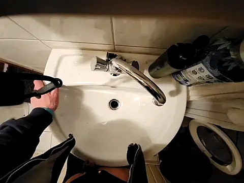 Snapshot of 0815lukas2024 chatting on March 8, 2025, 11:48 am 0815lukas2024 online show from March 8, 2025, 11:48 am