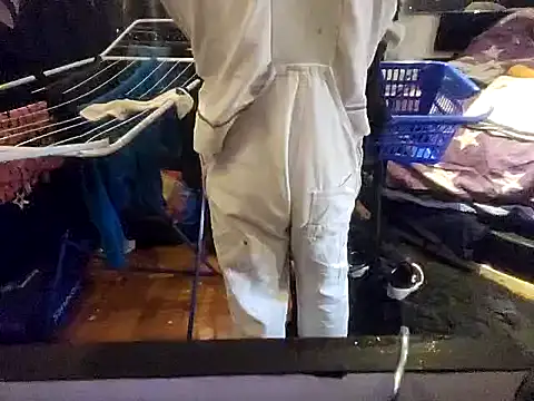 Snapshot of 0815lukas2024 chatting on February 1, 2025, 8:29 am 0815lukas2024 online show from February 1, 2025, 8:29 am