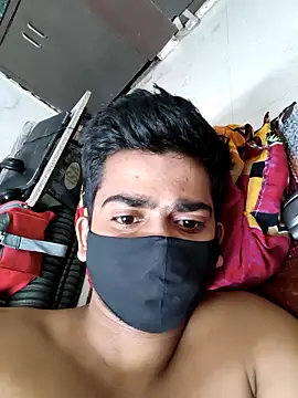 12ashujii online show from April 5, 2026, 9:43 pm