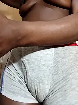 Snapshot of julietunderwoood chatting on October 5, 2025, 5:58 pm julietunderwoood online show from October 5, 2025, 5:58 pm