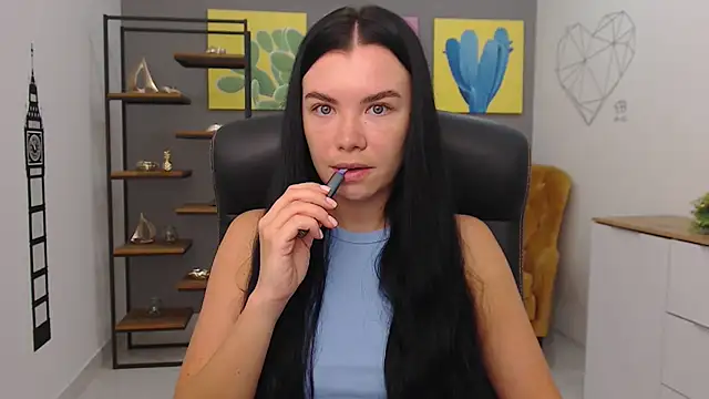 MadisonGomes online show from September 15, 2025, 5:30 am
