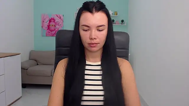 MadisonGomes online show from September 23, 2025, 8:43 am