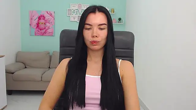 MadisonGomes online show from March 16, 2025, 8:43 am