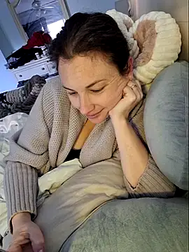 MilfyMrsRobinson online show from March 4, 2025, 12:12 pm