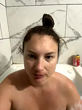 Snapshot of MilfyMrsRobinson chatting on October 11, 2025, 9:49 pm MilfyMrsRobinson online show from October 11, 2025, 9:49 pm