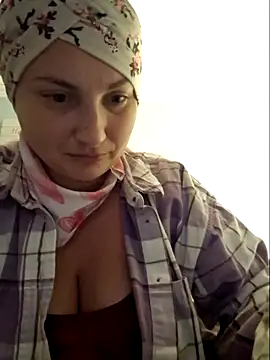 MilfyMrsRobinson online show from March 9, 2026, 4:16 am