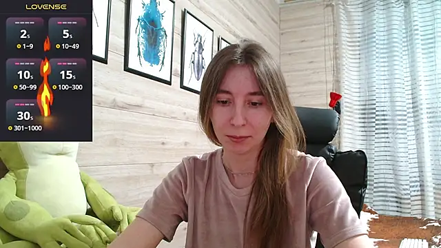 Wowpornoo online show from April 4, 2026, 3:18 pm