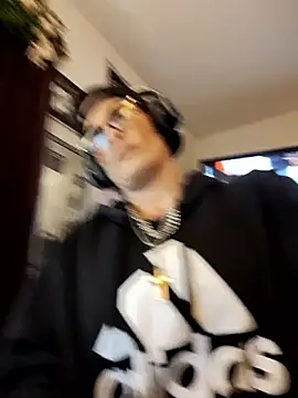 NarleySinn online show from October 18, 2025, 5:15 pm