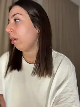 KimArts online show from November 21, 2025, 8:19 pm