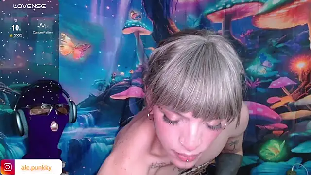 Snapshot of charlotbelucci_ chatting on January 20, 2025, 5:37 pm charlotbelucci online show from January 20, 2025, 5:37 pm