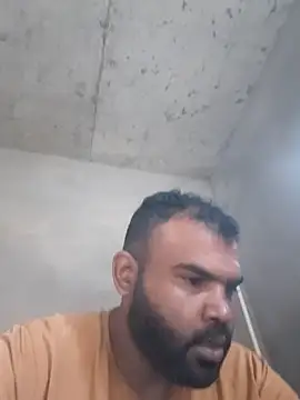 Snapshot of ListedLoin chatting on October 16, 2025, 4:54 am ListedLoin online show from October 16, 2025, 4:54 am