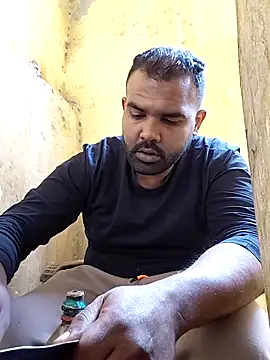 Snapshot of ListedLoin chatting on February 14, 2026, 7:52 am ListedLoin online show from February 14, 2026, 7:52 am