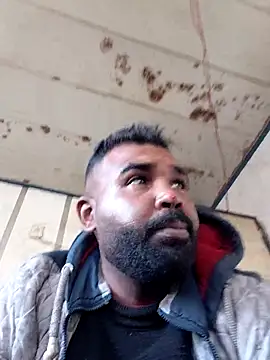 Snapshot of ListedLoin chatting on February 8, 2026, 6:33 am ListedLoin online show from February 8, 2026, 6:33 am