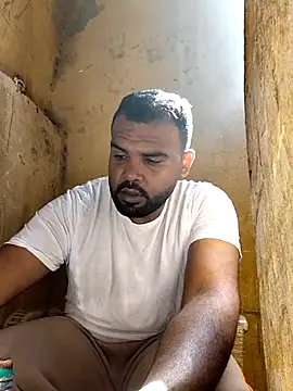 Snapshot of ListedLoin chatting on February 22, 2026, 10:17 am ListedLoin online show from February 22, 2026, 10:17 am