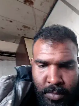 Snapshot of ListedLoin chatting on February 6, 2026, 7:15 am ListedLoin online show from February 6, 2026, 7:15 am