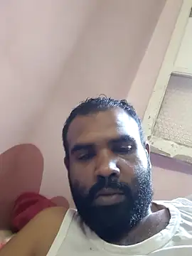 Snapshot of ListedLoin chatting on November 9, 2025, 2:10 pm ListedLoin online show from November 9, 2025, 2:10 pm