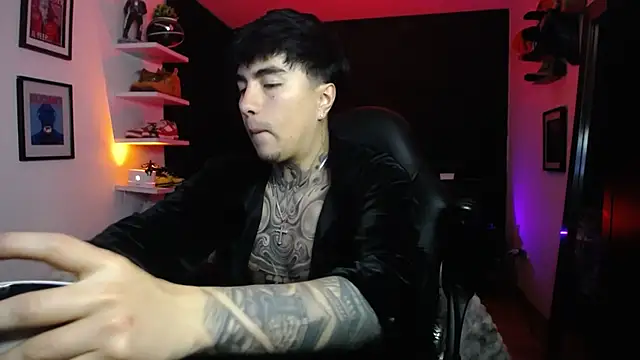 jung dragon online show from October 29, 2025, 4:44 am