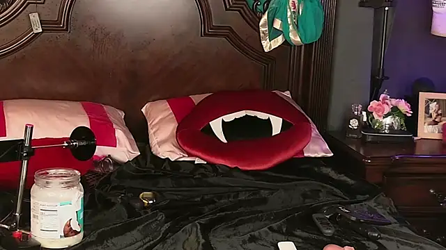 Snapshot of MeghanMarley chatting on October 18, 2025, 5:09 am MeghanMarley online show from October 18, 2025, 5:09 am