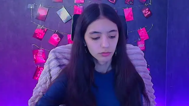 Aishell  online show from April 11, 2026, 5:37 am