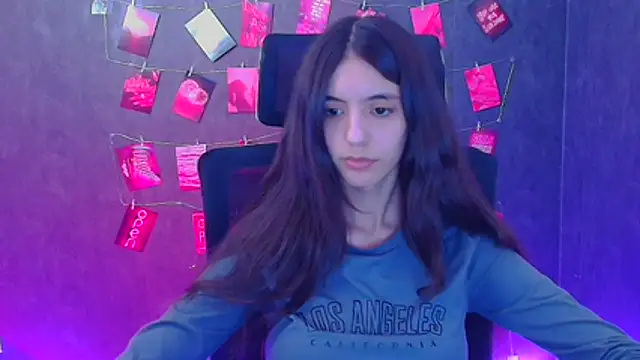 Aishell  online show from April 3, 2026, 11:49 am