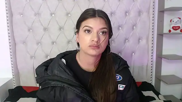 Snapshot of Abril_Squirt chatting on September 26, 2025, 9:38 am Abril Squirt online show from September 26, 2025, 9:38 am