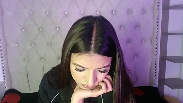 Snapshot of Abril_Squirt chatting on October 13, 2025, 3:19 am Abril Squirt online show from October 13, 2025, 3:19 am