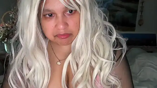 MelanieFawker online show from September 15, 2025, 5:57 pm