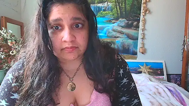MelanieFawker online show from February 17, 2025, 6:39 pm