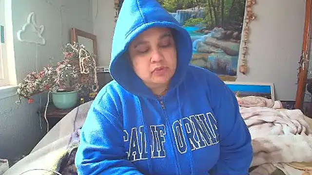 MelanieFawker online show from February 15, 2025, 5:07 pm