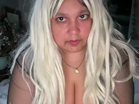 Snapshot of MelanieFawker chatting on September 19, 2025, 1:53 am MelanieFawker online show from September 19, 2025, 1:53 am