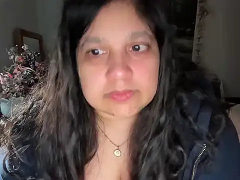 MelanieFawker online show from November 24, 2025, 7:58 pm