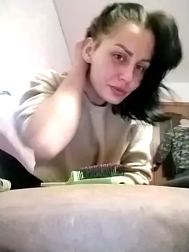 Snapshot of Tracey_Izzy chatting on October 22, 2025, 8:19 pm Tracey Izzy online show from October 22, 2025, 8:19 pm