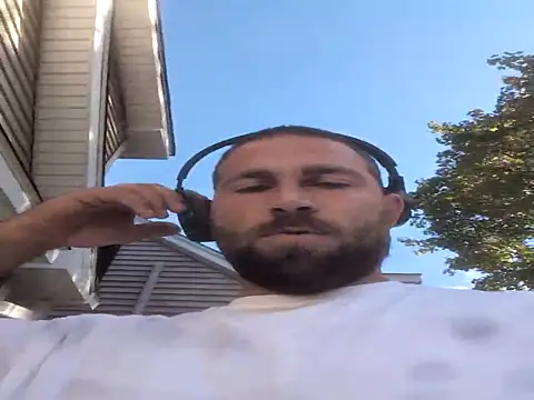 jwiththethickone413 online show from October 3, 2025, 3:46 pm