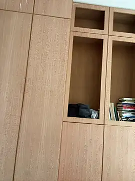 Eliza-E online show from April 10, 2026, 2:18 am