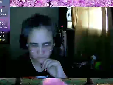 Snapshot of lolalicious_758 chatting on September 18, 2025, 1:47 pm lolalicious 758 online show from September 18, 2025, 1:47 pm